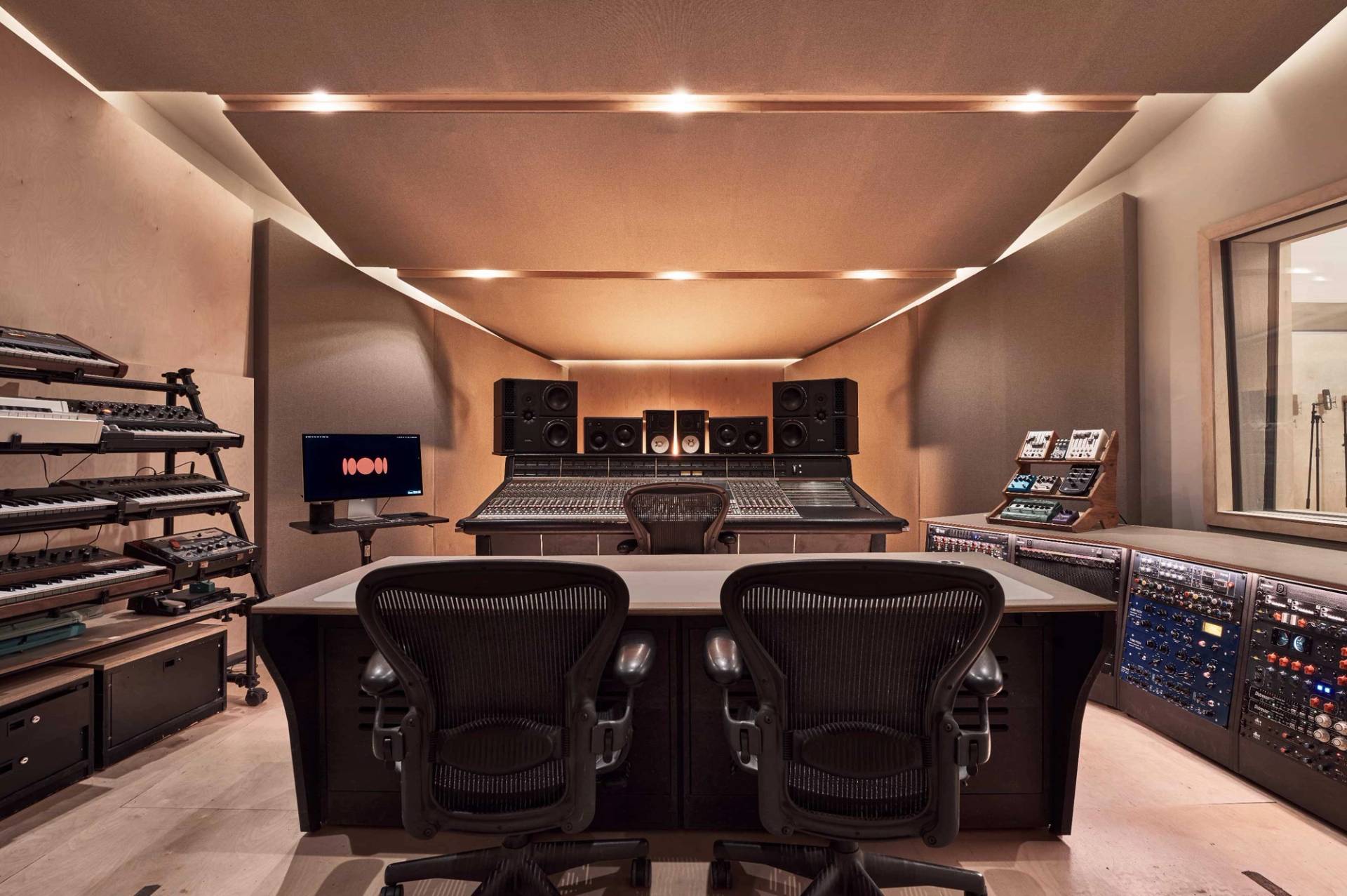 Soundproofed recording studio space in N15 North London – Love Locations