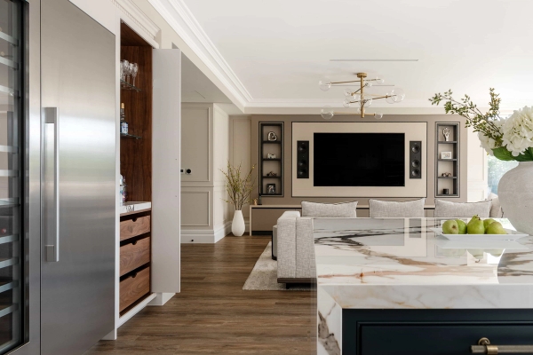 Contemporary new build property in W6 with spacious open plan kitchen and garden