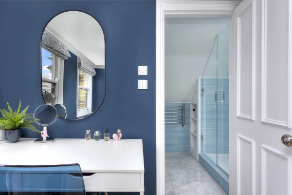Charming four-bedroom Victorian house in Hove with original features and high ceilings, love locations