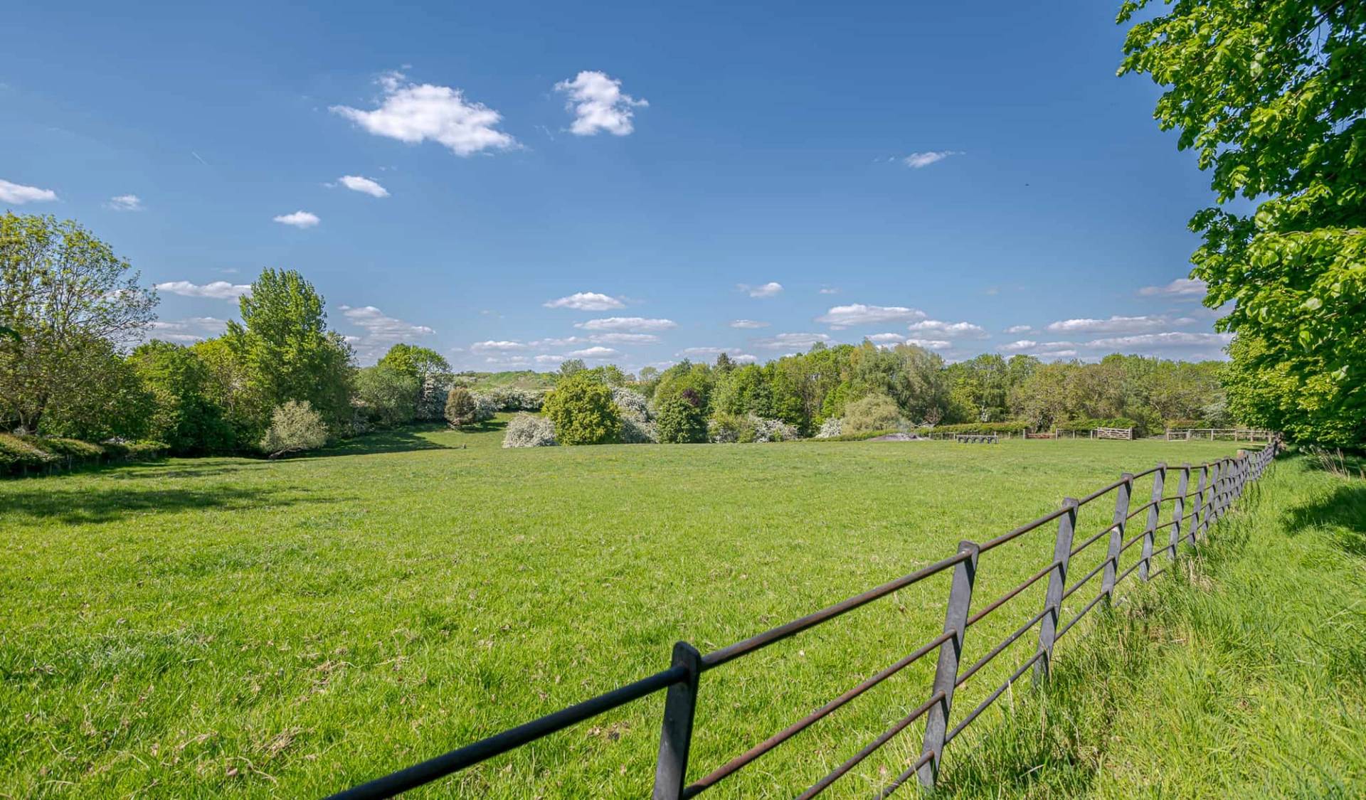 Traditional country farmstead in West Northamptonshire – Love Locations