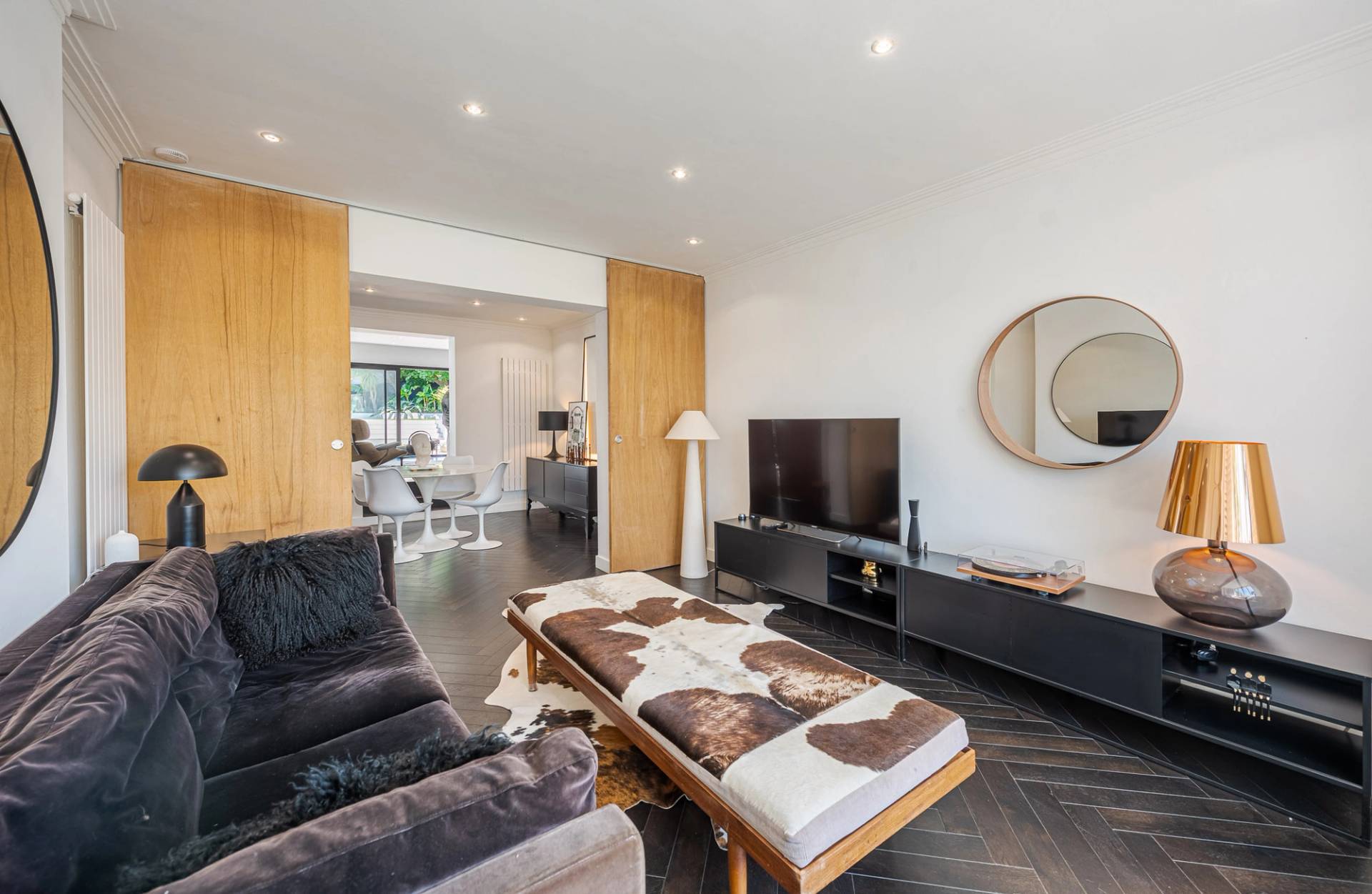 Contemporary BN3 property with tropical outdoor space – Love Locations