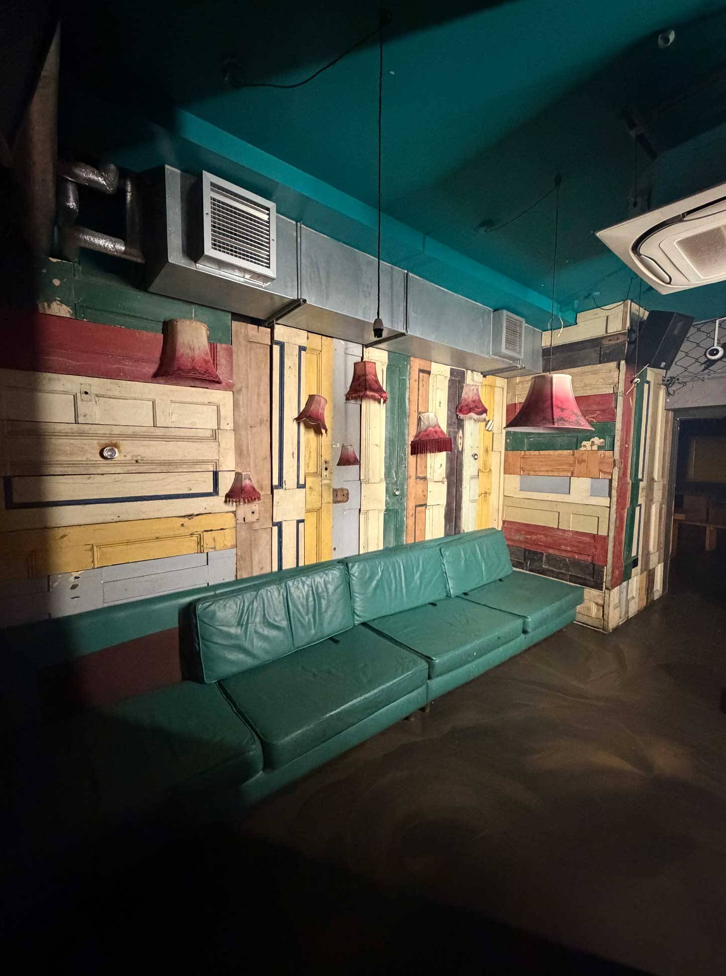 King’s Cross historic wood interior space – Love Locations