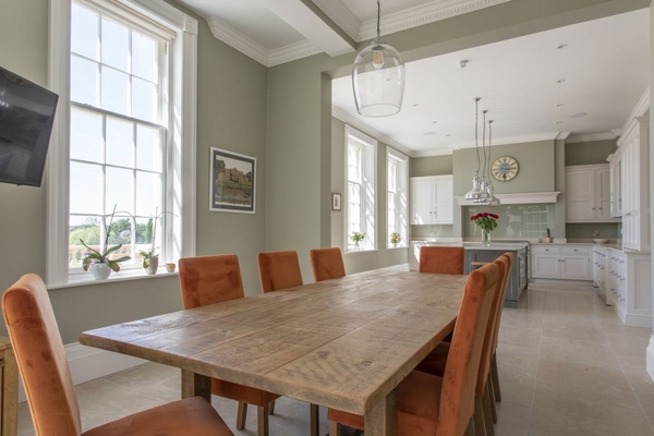 Neo-Georgian mansion with sweeping staircase and large rooms in Haywards Heath – love locations