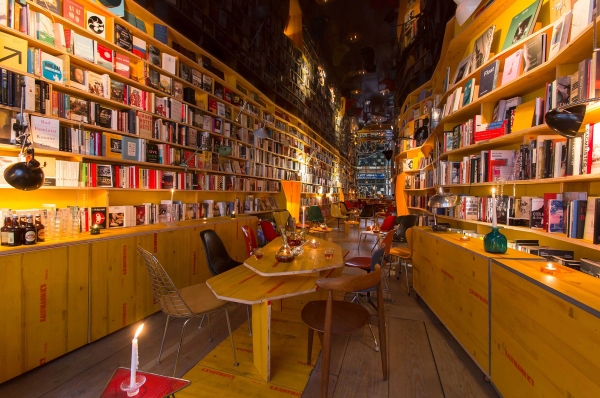 Bookshop location with floor-to-ceiling bookshelves and relaxed seating in East London E1 – love locations