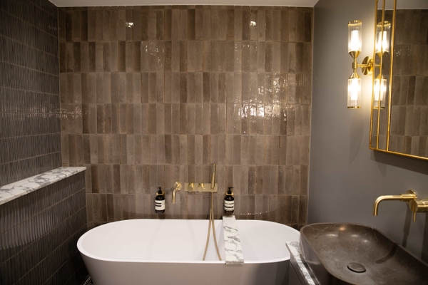 Modern loft apartment with concrete ceilings in Upper Clapton Hackney – Love Locations