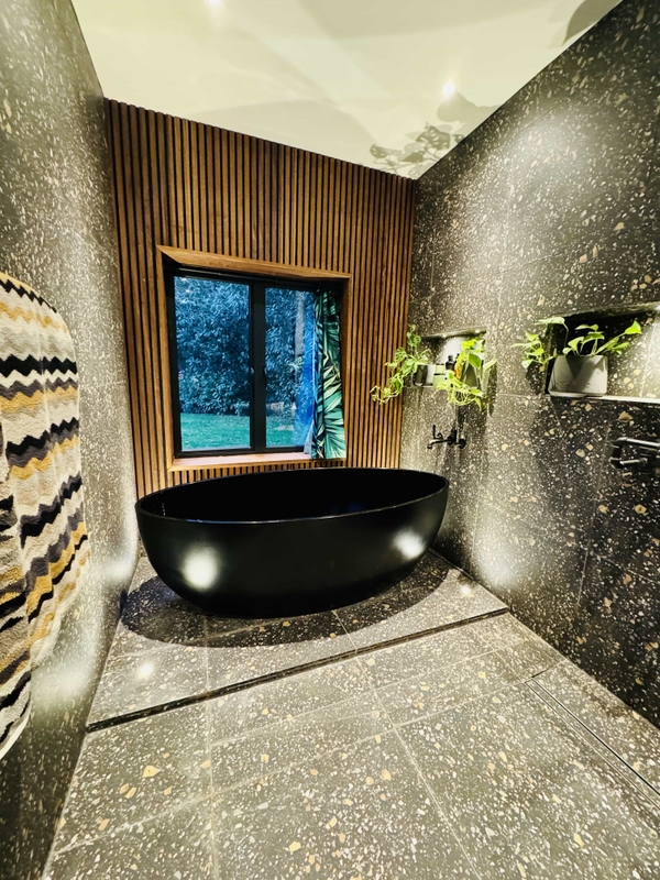 Split-level modern house interior in Reading RG8 – Love Locations