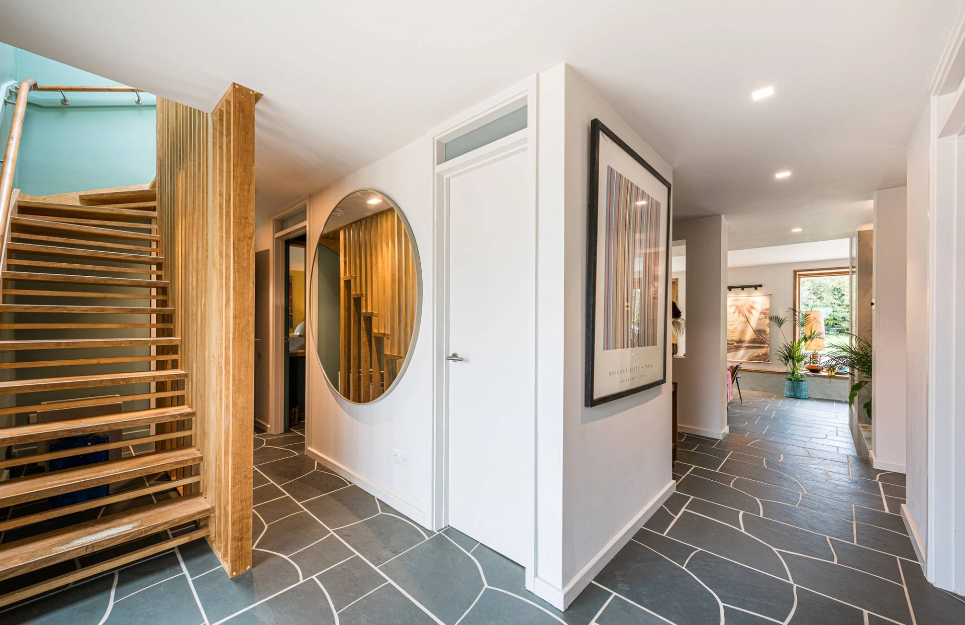 Henley-on-Thames modern garden house – Love Locations