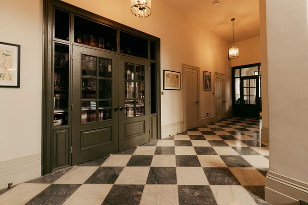 Victorian bedroom with high ceilings and tall windows in Weybridge KT13 – Love Locations