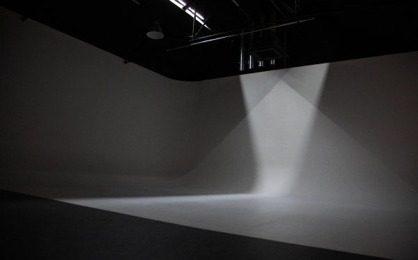 White cyclorama studio space with high ceilings in Acton W3 – Love Locations