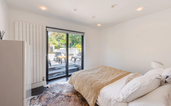 Hove BN3 shoot location with stylish interiors and outdoor terrace – Love Locations