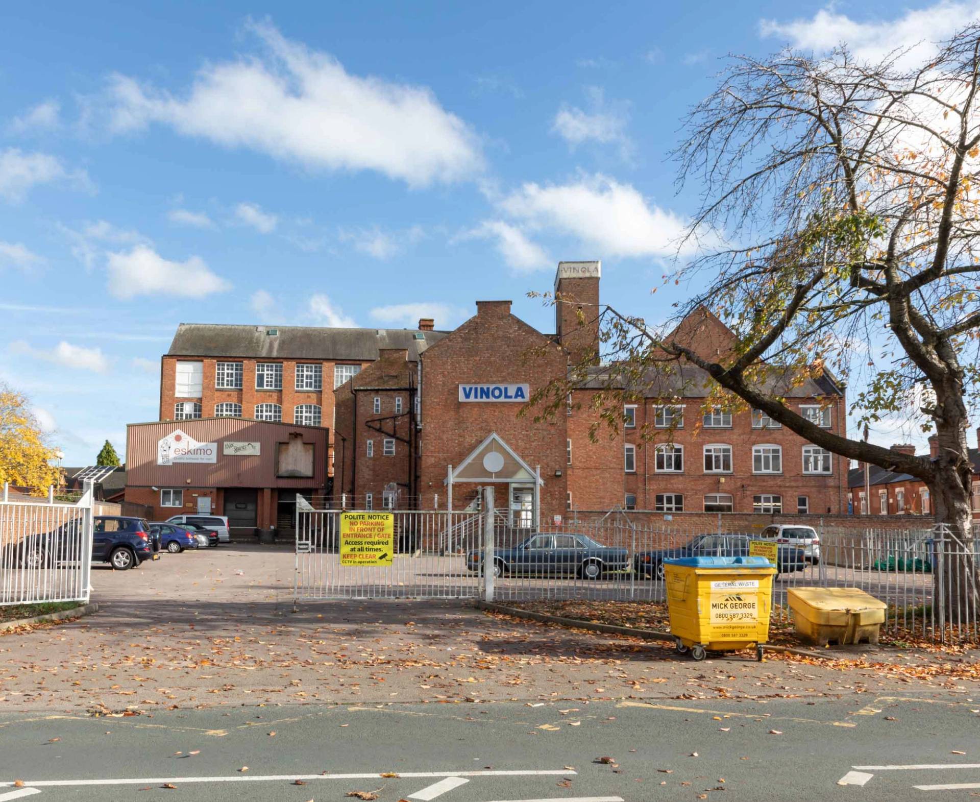 Industrial heritage studio with raw finishes in Leicester LE4 – love locations