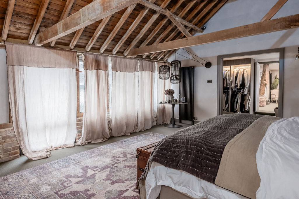 Love Locations seamless flow in a Petersfield open-plan conversion.