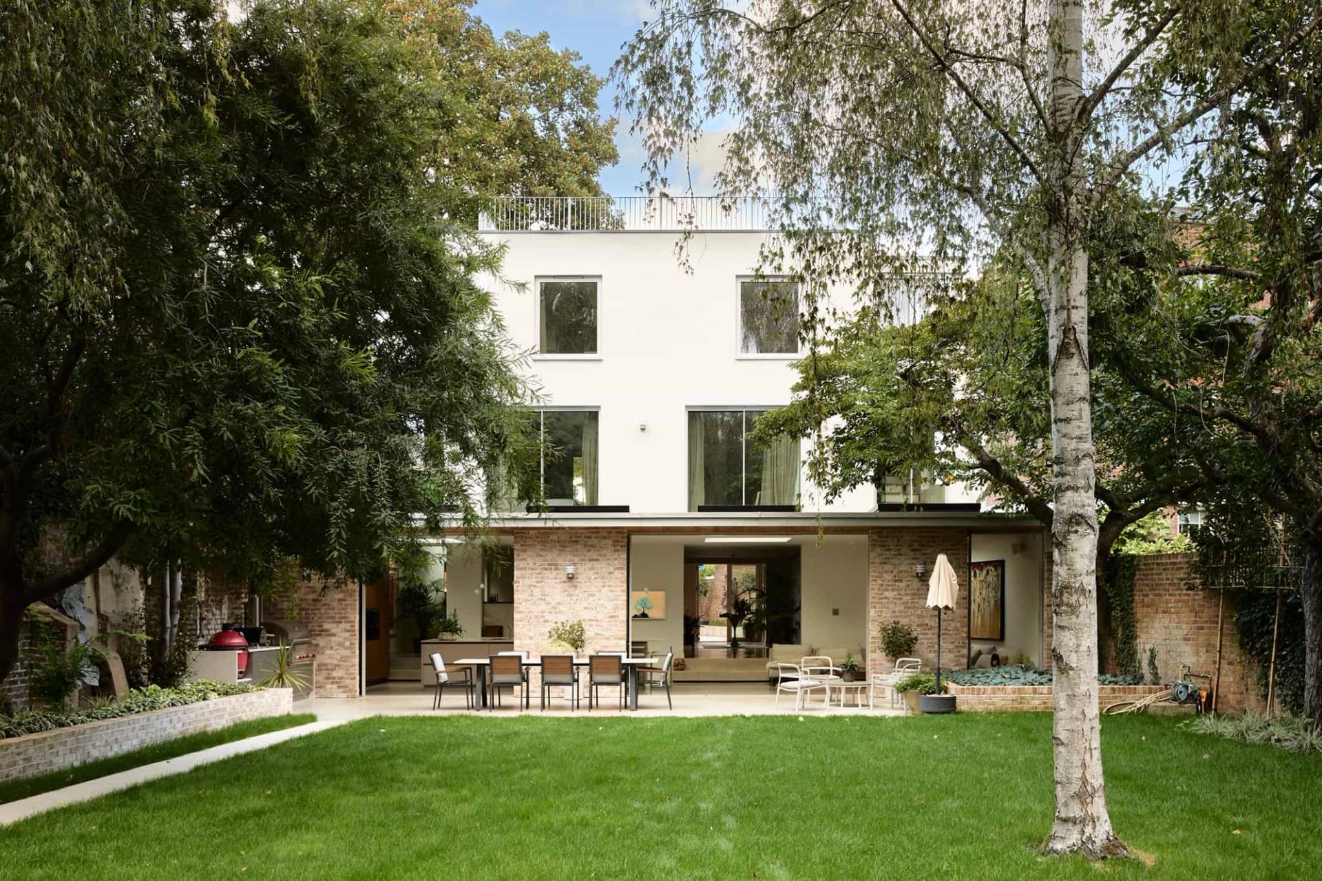 Large windows with Thames views in W4, Love Locations