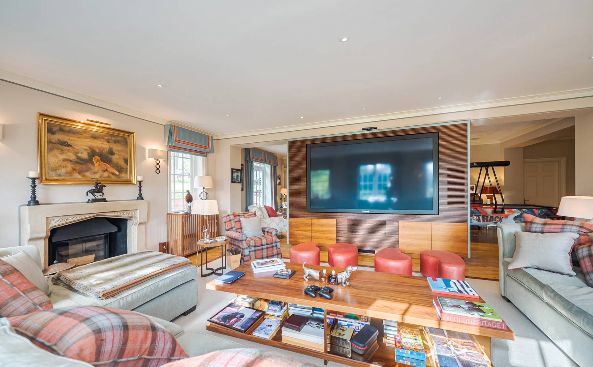 Balanced mix of formal and relaxed reception rooms.