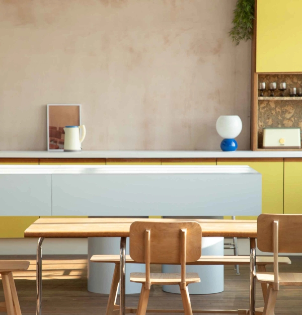 Large creative studio with exposed beams and open layout in LE4 – love locations