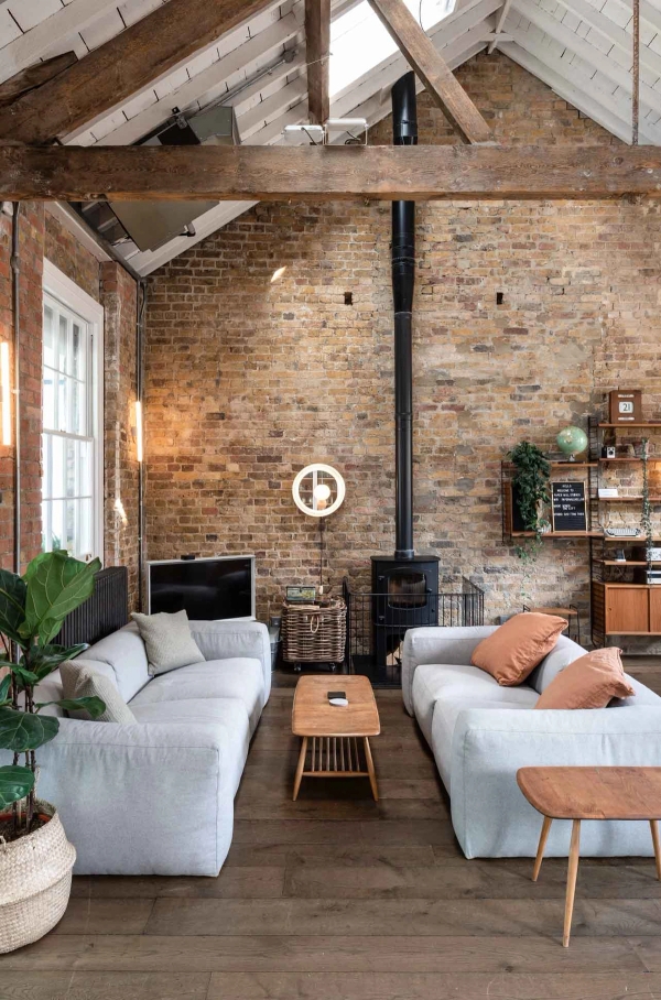 Characterful kitchen studio with open shelving in Angel N1 – love locations