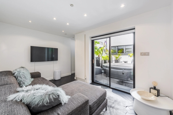 Hove BN3 house with bright interiors and landscaped decking – Love Locations