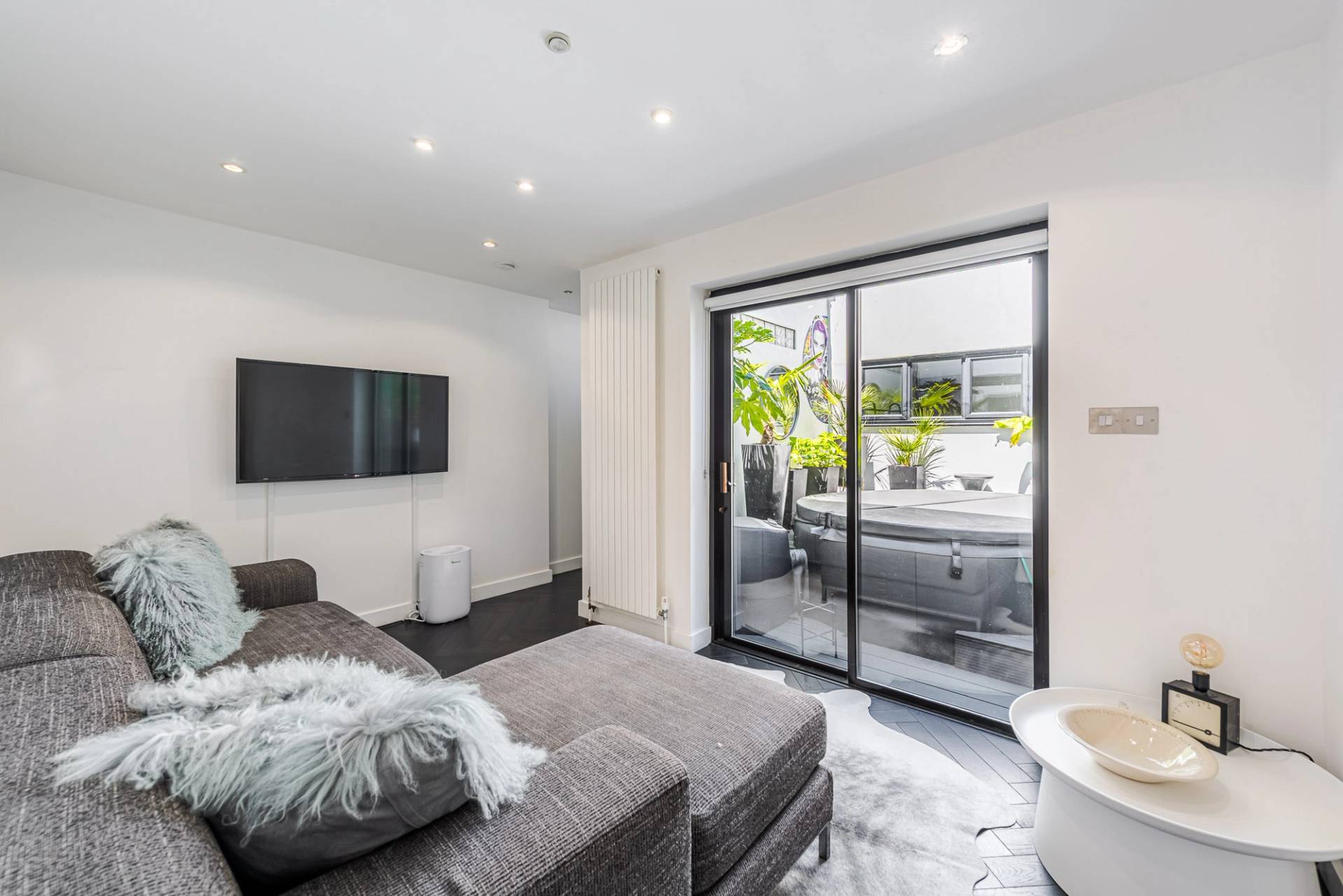 Hove BN3 house with bright interiors and landscaped decking – Love Locations