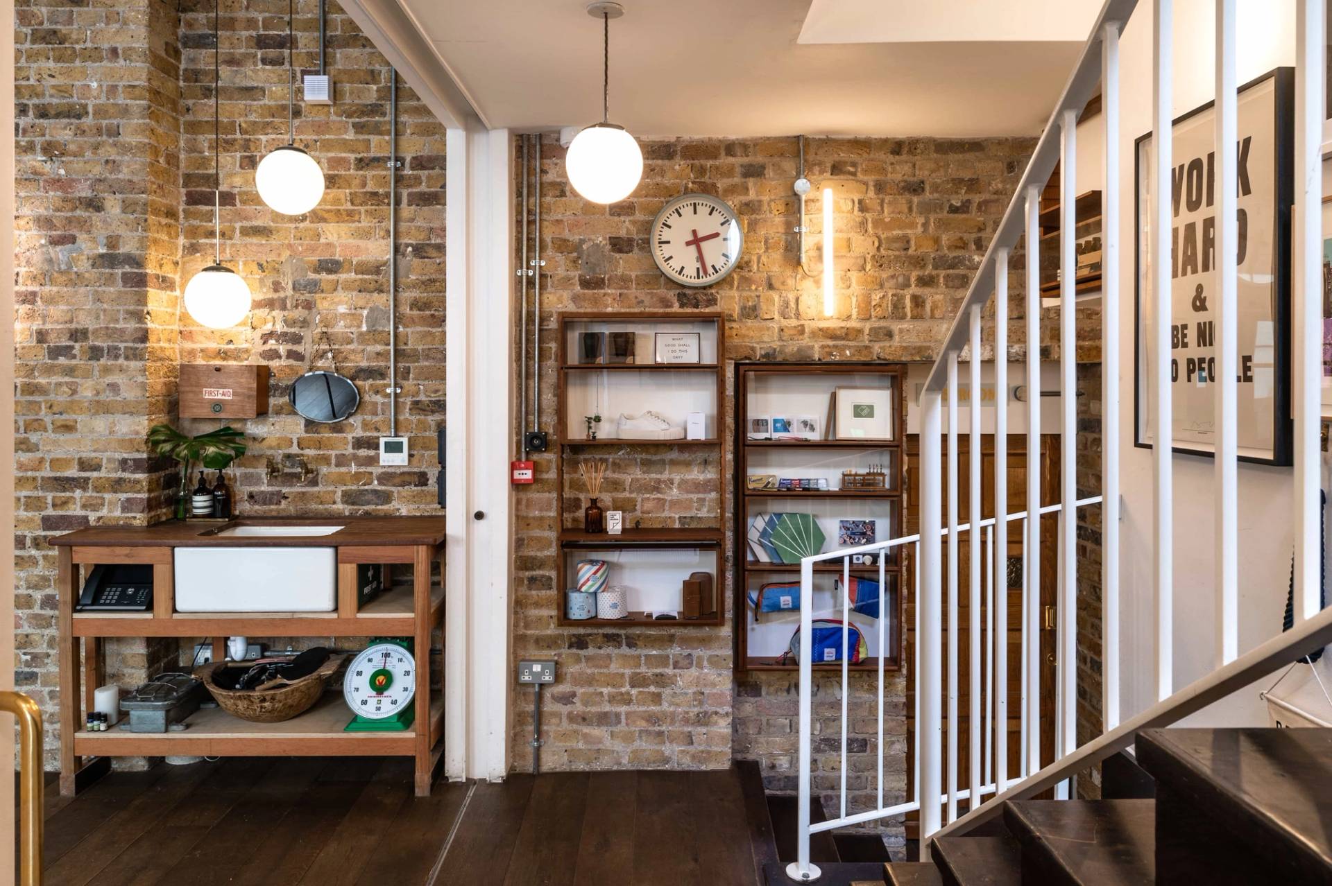 Industrial style studio with flexible layout for events and shoots in Angel N1 – love locations