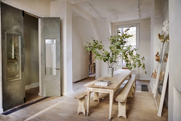Historic Victorian Portobello house with classic architecture, showcased by Love Locations.