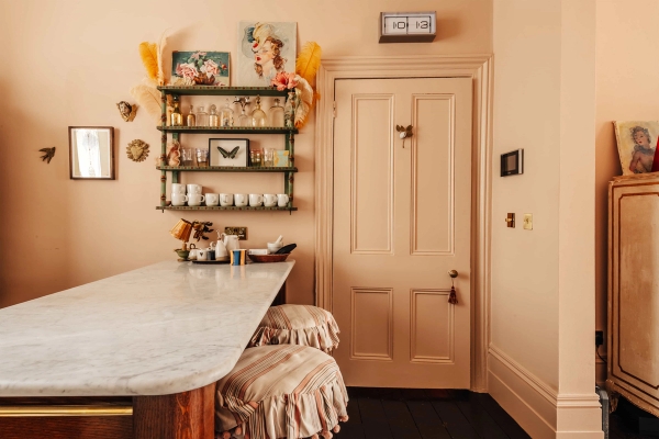 Traditional Victorian home interior with ornate fireplace in Hackney E8 – Love Locations
