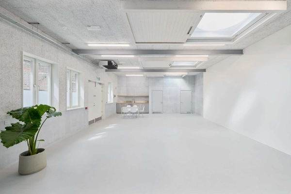 Contemporary studio inside former Post Office sorting depot in SE19, Love Locations