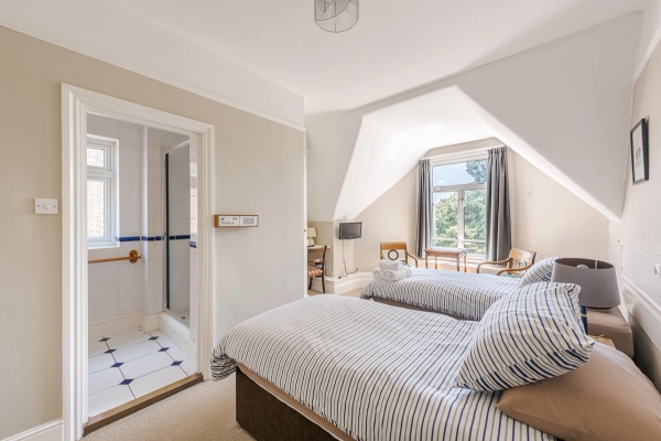 West London W6 hotel property with retained period charm and aged architectural details