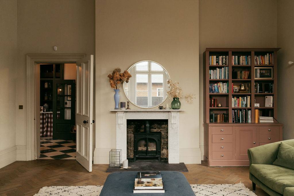 Traditional Victorian living space with tall windows in St George’s Hill Weybridge – Love Locations