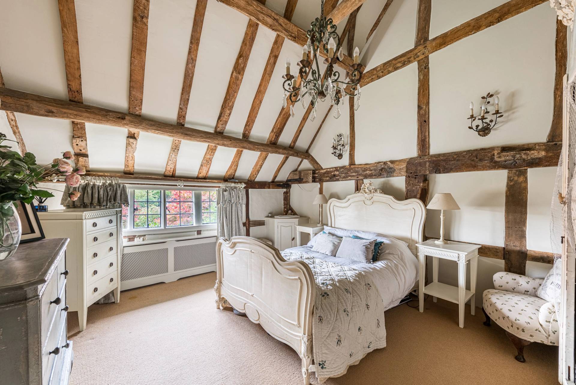 Guildford GU5 heritage lake house interiors – Love Locations