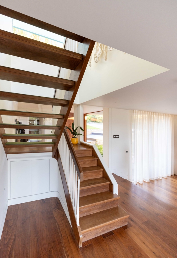 Garden terrace with indoor–outdoor connection