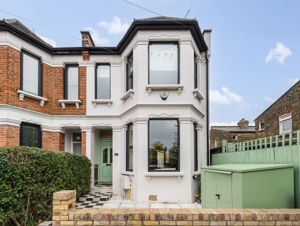Bright and modern North London townhouse, Love Locations