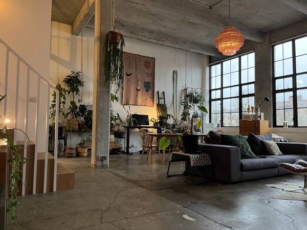 1930s industrial loft interior with concrete ceilings in Upper Clapton E5 Hackney – Love Locations