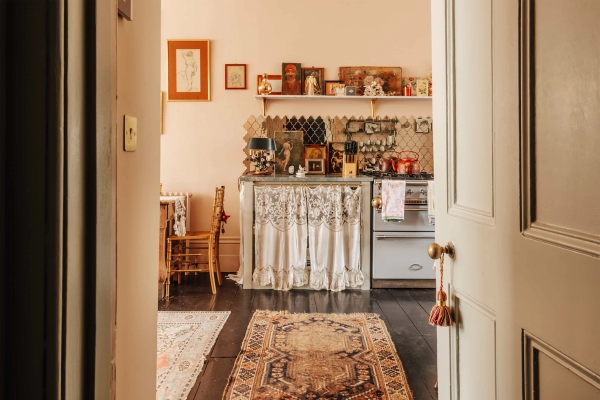 Elegant Victorian living room with floor to ceiling windows in Hackney East London – Love Locations
