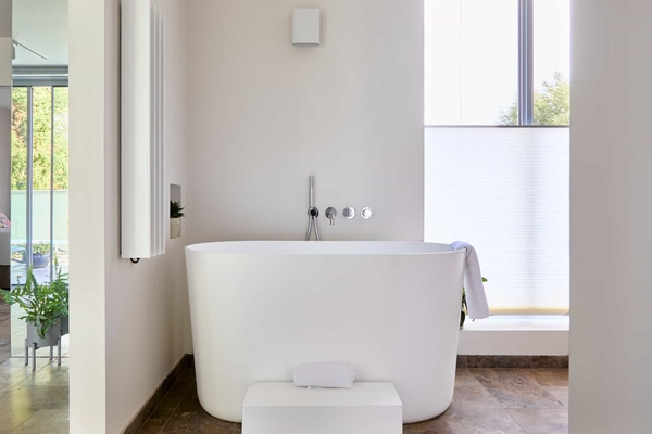 Self-contained annexe in W4 property, Love Locations