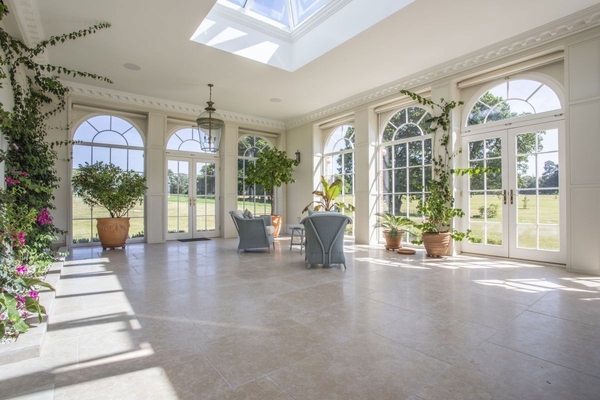 Filming location country estate with event space in Haywards Heath – love locations
