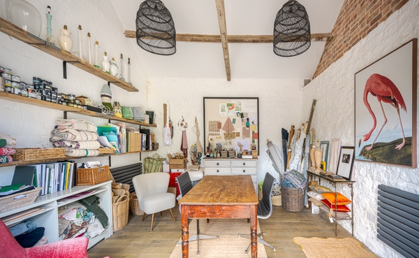 Traditional English farmstead with wooden beams – Love Locations