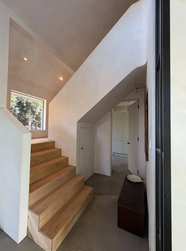 Contemporary London home with freestanding bath – Love Locations