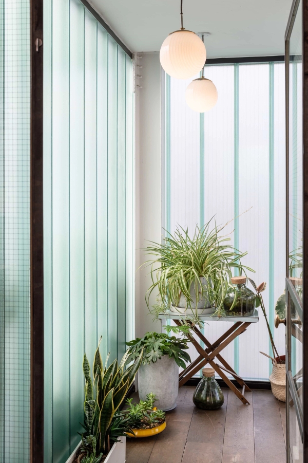 Industrial kitchen and dining studio space in Angel London N1 – love locations