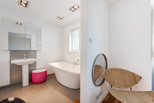 Modern family home in Hove BN3 with Ibiza-inspired garden – Love Locations