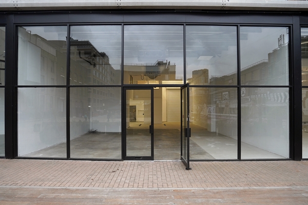 Bright blank canvas industrial venue in East London E1 – Love Locations