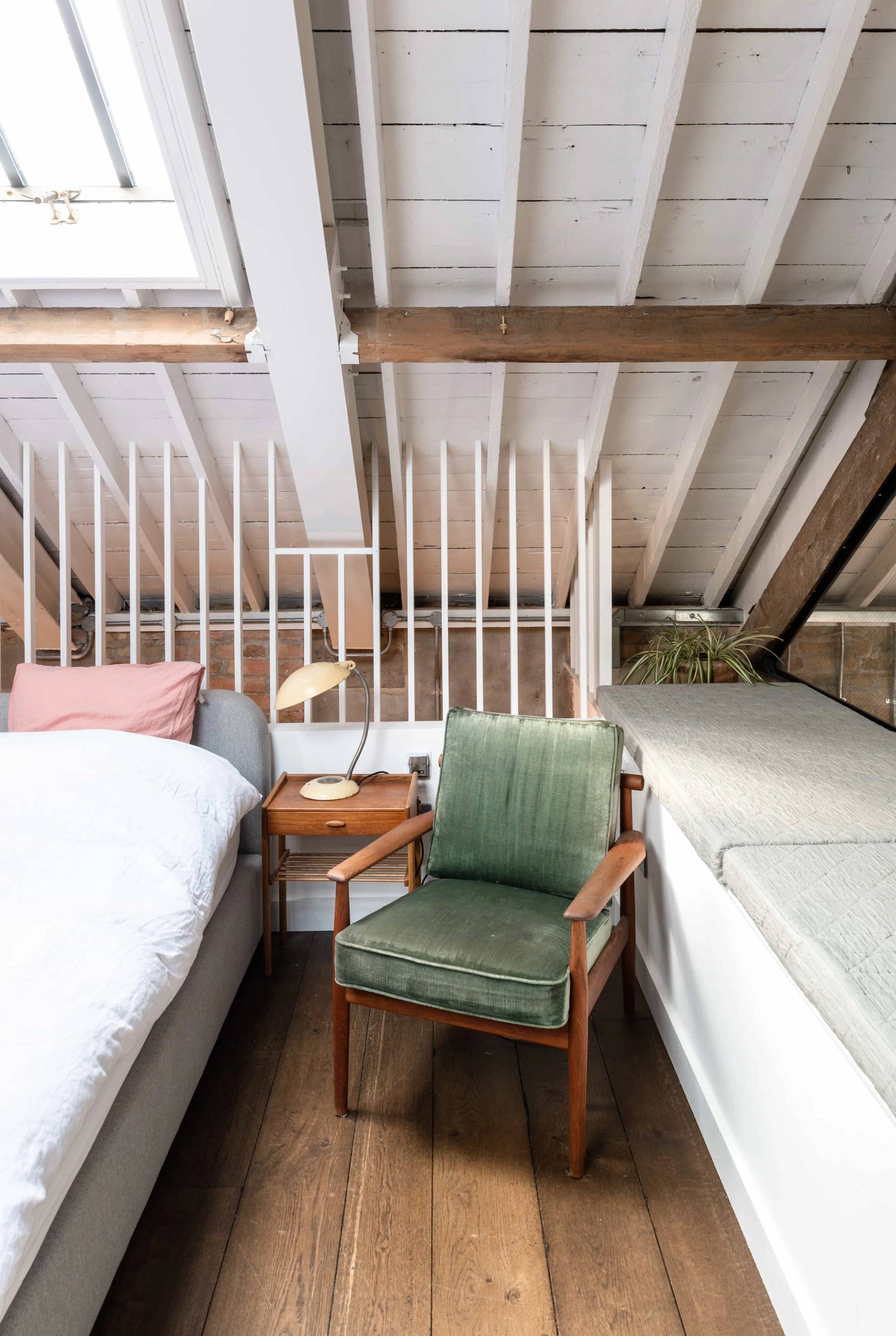 N1 Angel kitchen studio with rustic interior and dining space – love locations