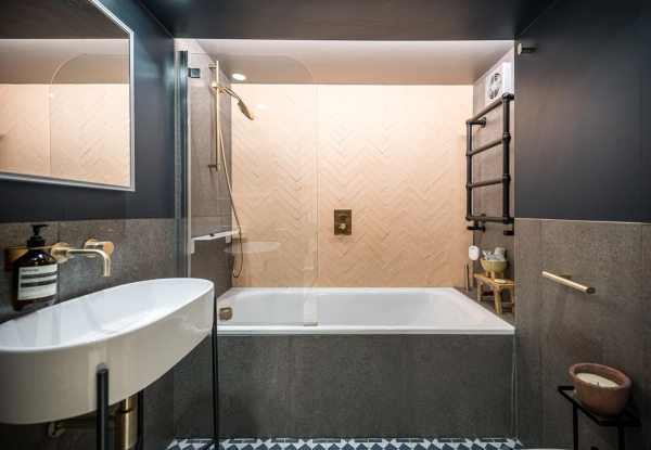 Versatile reading room and creative studio space with characterful wood paneling ceilings, Love Locations London Bridge.
