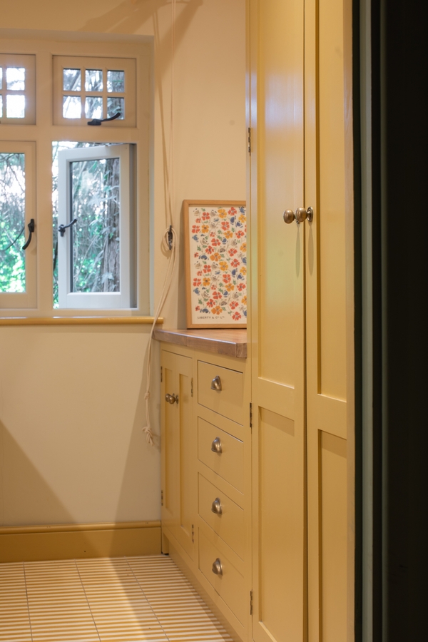 Modern residential interior in Horsley, Surrey with natural light, film-ready location – Love Locations.