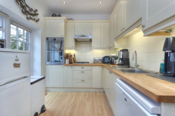 Impressive double-fronted period property in Hove with high ceilings and spacious rooms, love locations