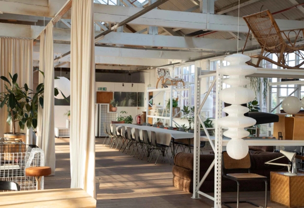 Film and photography studio in converted factory in Leicester LE4 – love locations