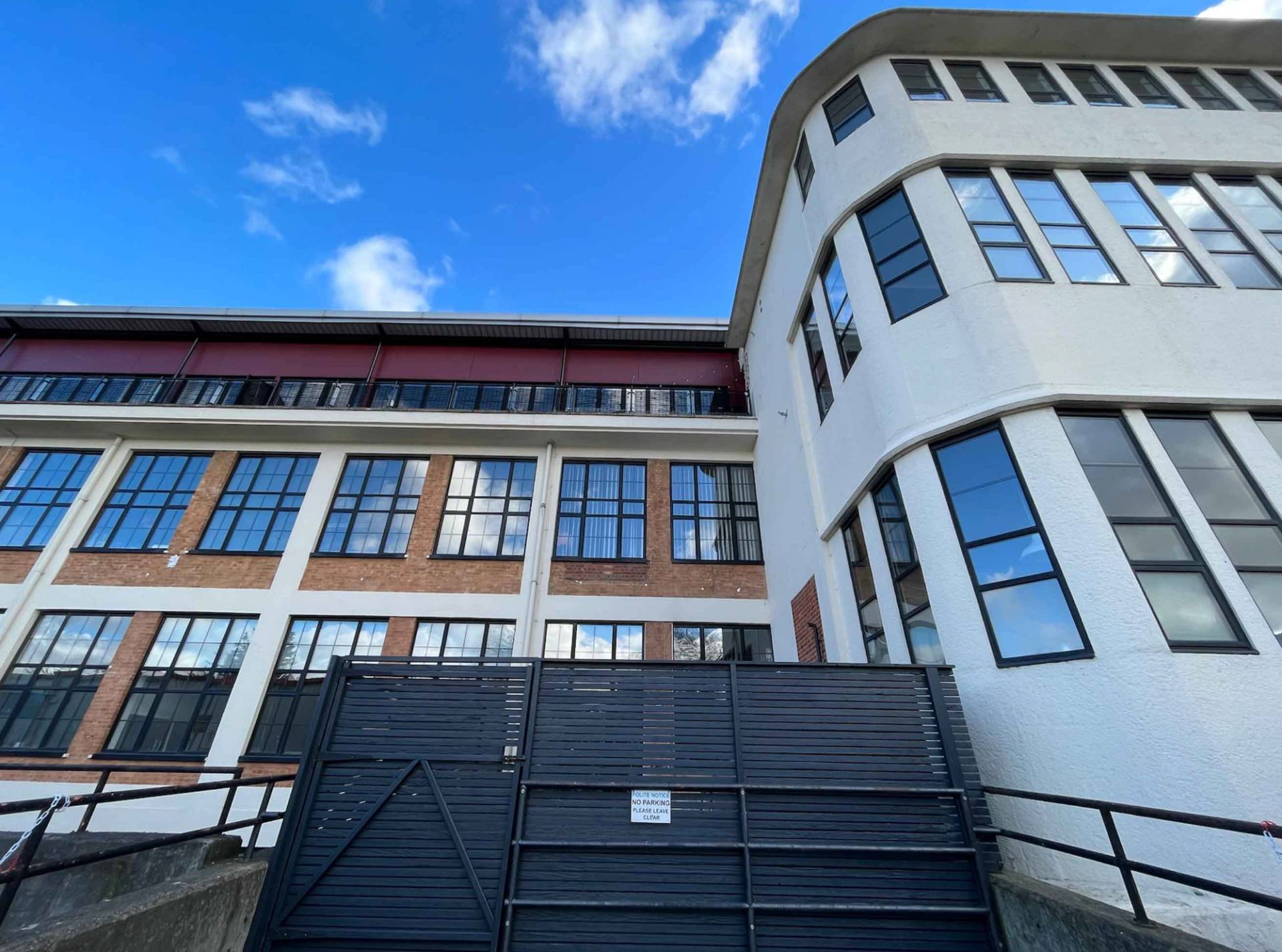 Open plan industrial loft space in Upper Clapton E5 London – Love Locations