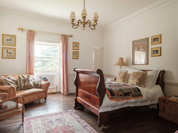 Bracknell Berkshire Georgian nine-bay façade RG42 – Love Locations