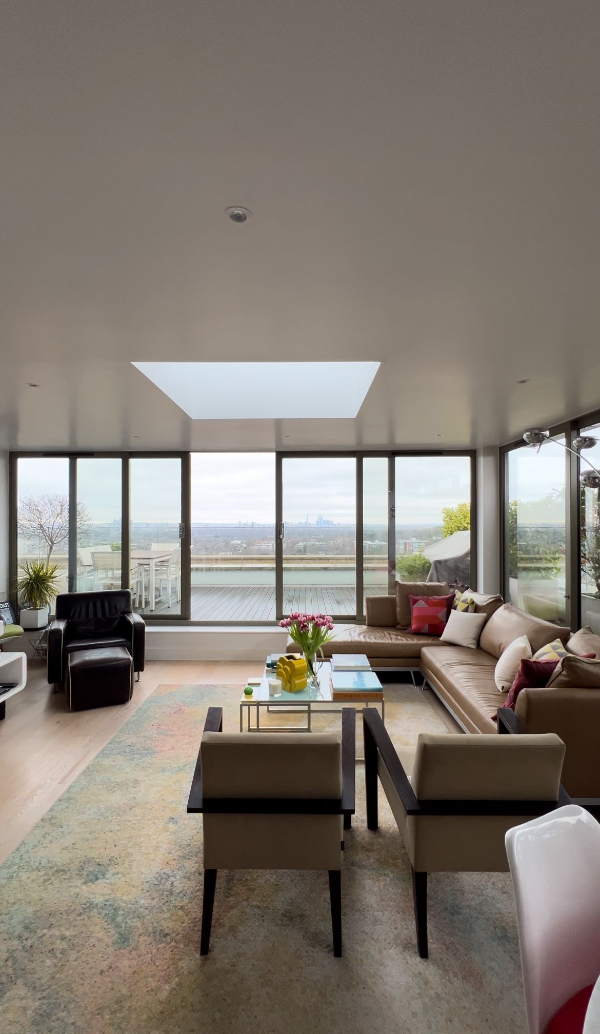 Palace Penthouse | Love Locations - Palace Penthouse Rentals
