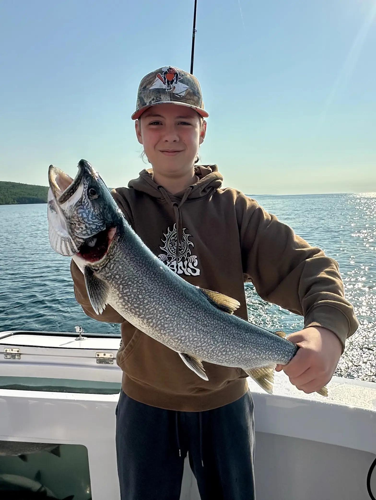 lake superior fishing guide