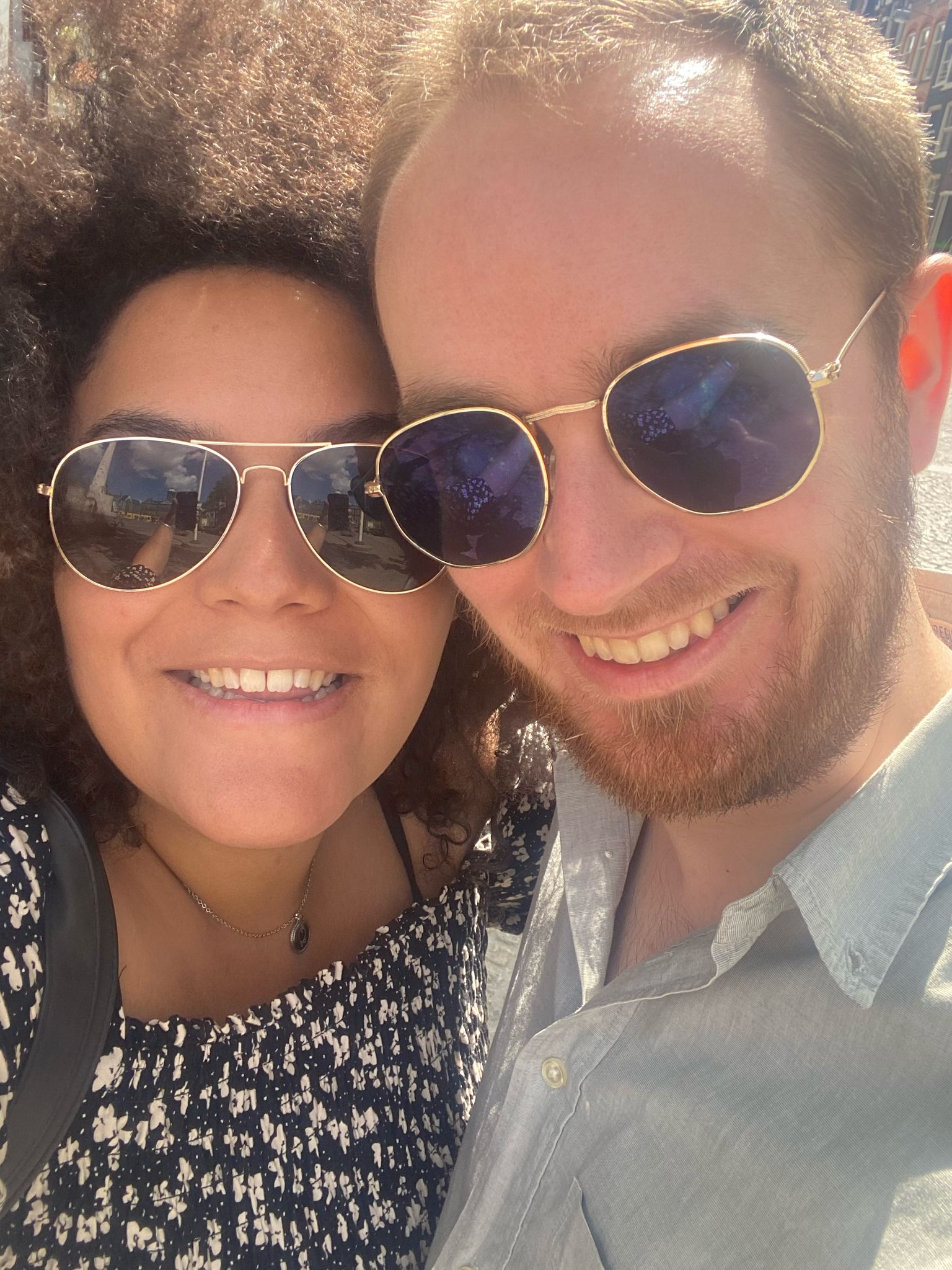 A photo of a Netflix and chill night with a laptop and snacks in a cosy atmosphere in the evening